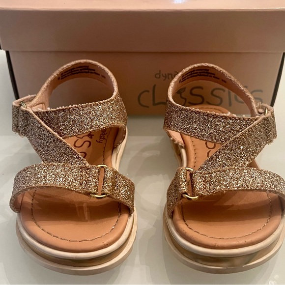 Dynasty Classics Toddler Gold Sparkling Velcro Closure Size 6 Sandals - Picture 3 of 6